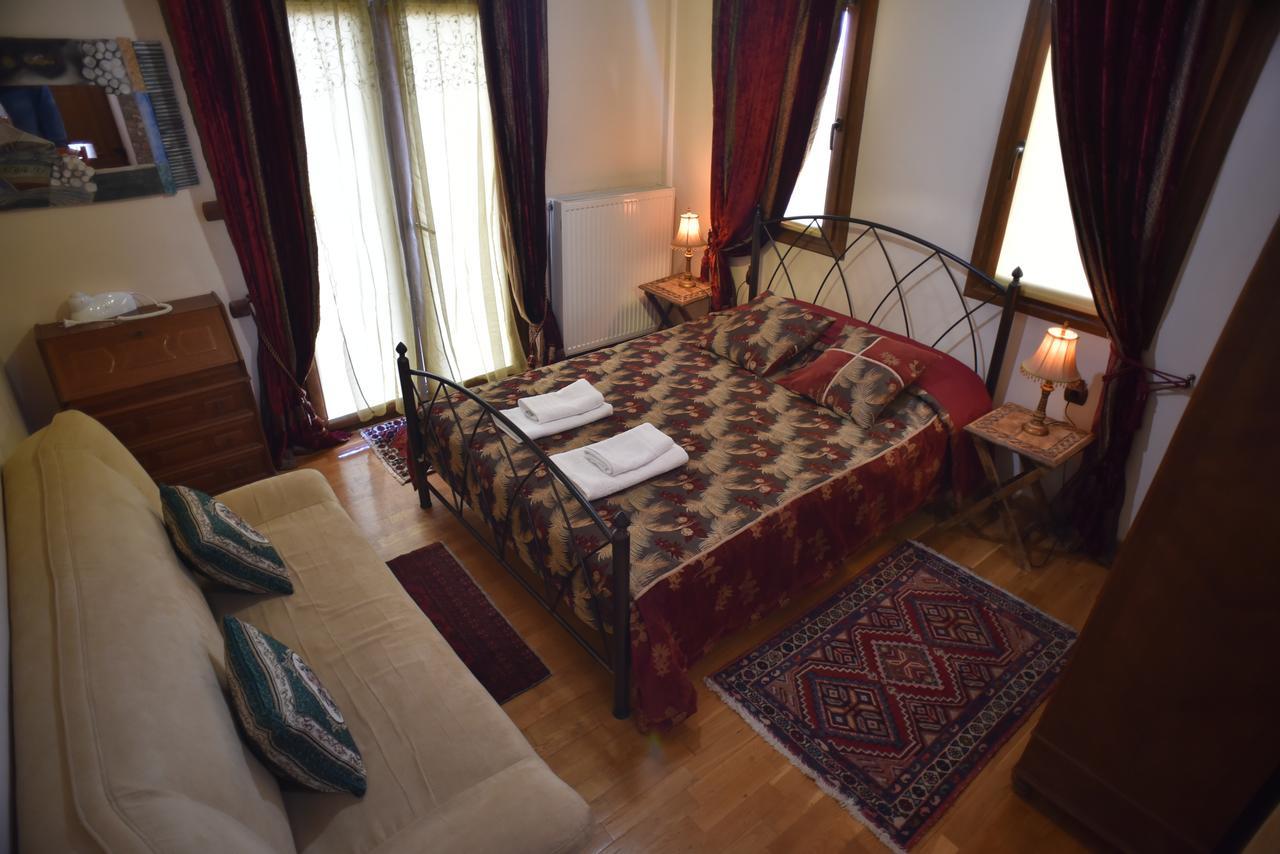 Santa Marina Guesthouse Káto Loutrákion Dış mekan fotoğraf