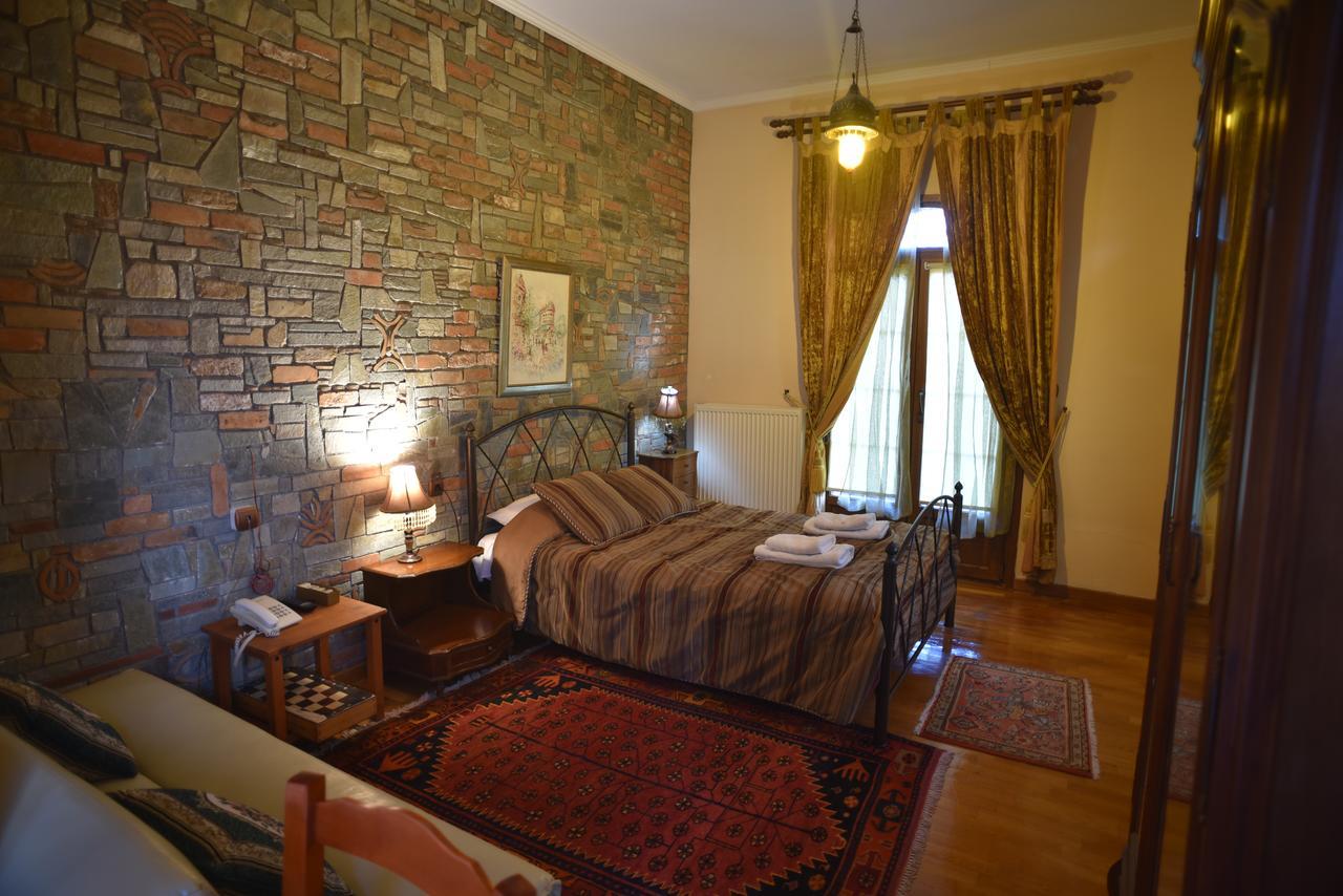 Santa Marina Guesthouse Káto Loutrákion Dış mekan fotoğraf