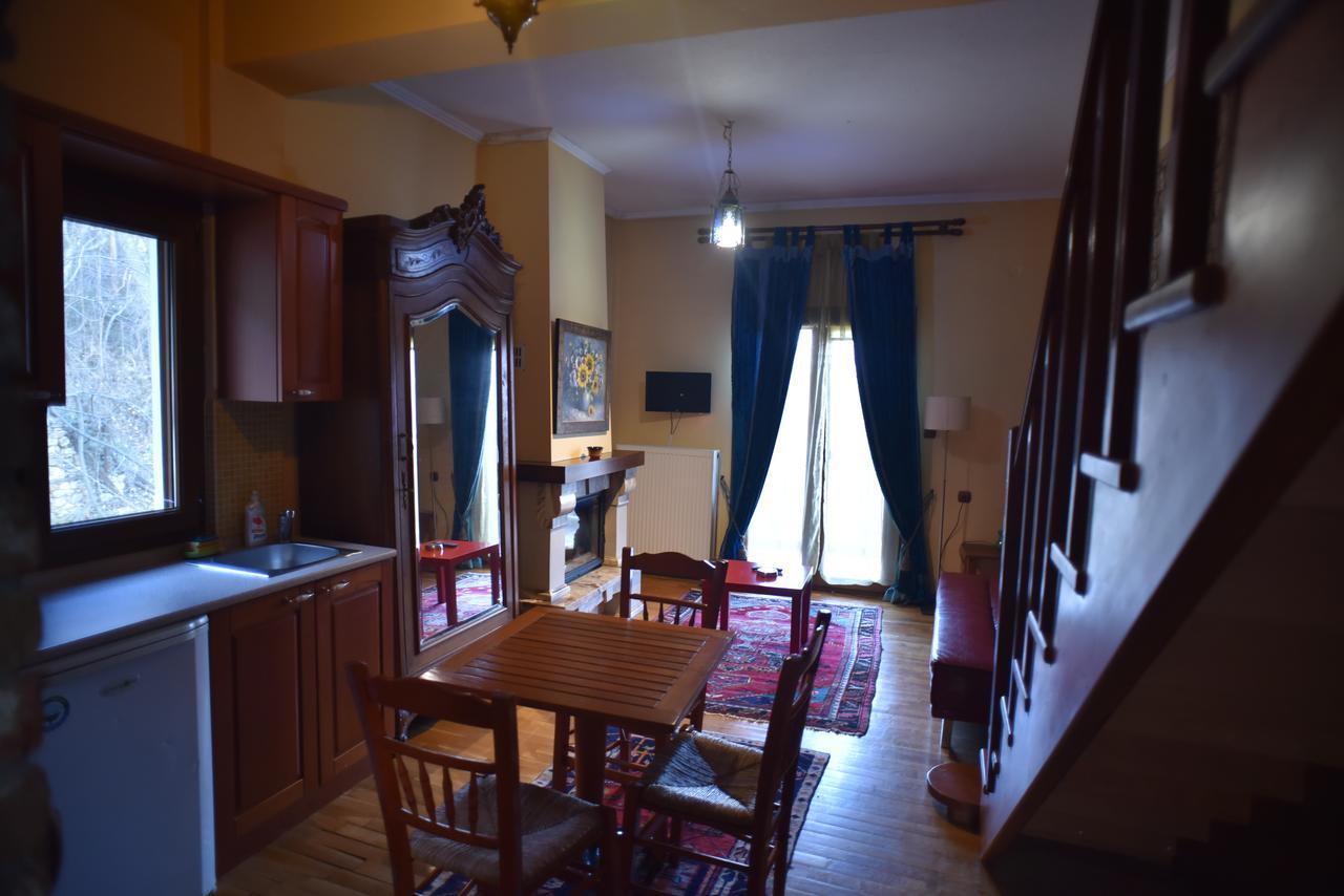 Santa Marina Guesthouse Káto Loutrákion Dış mekan fotoğraf