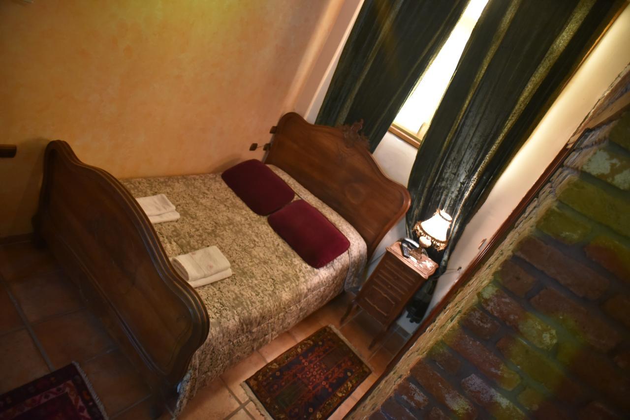 Santa Marina Guesthouse Káto Loutrákion Dış mekan fotoğraf