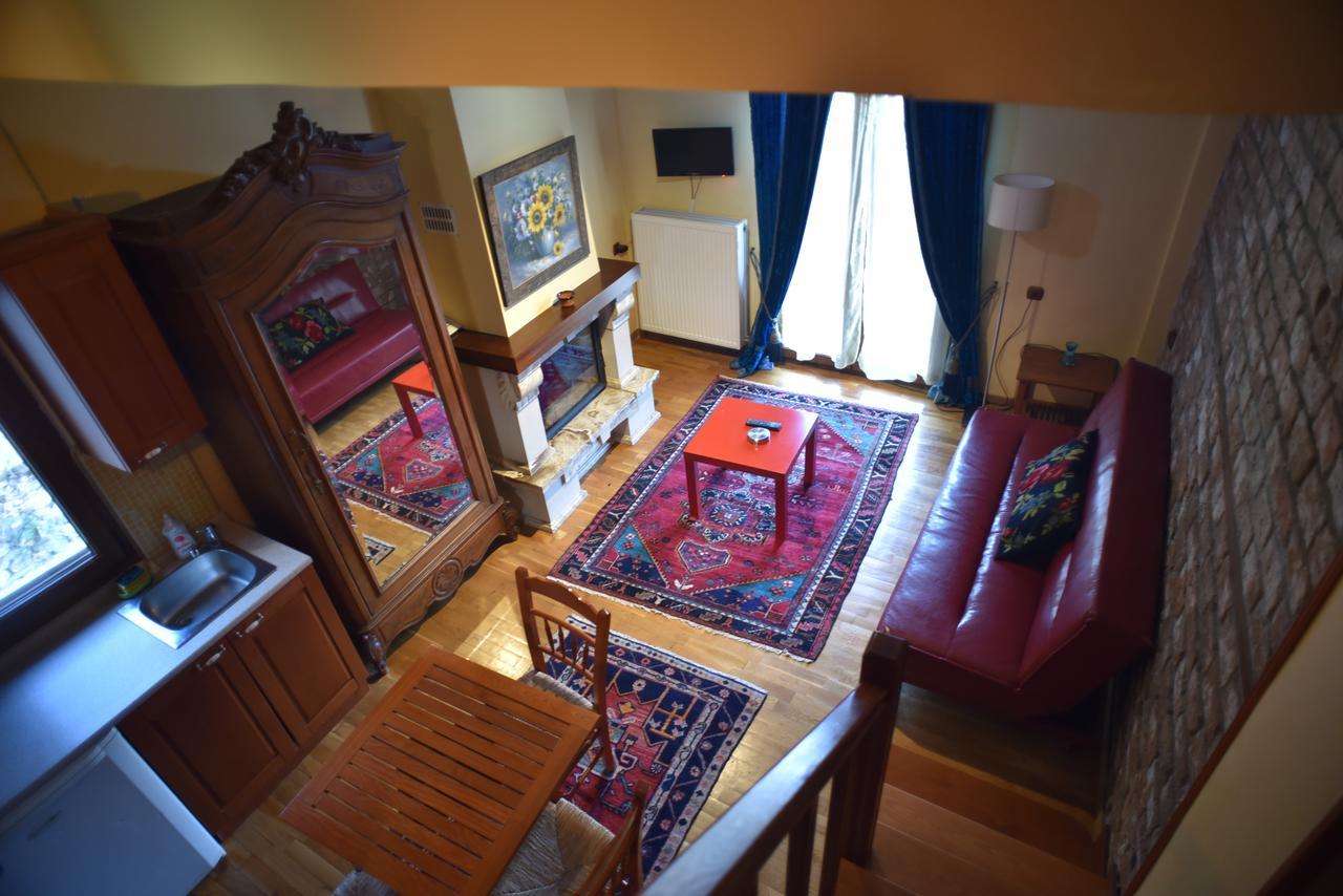 Santa Marina Guesthouse Káto Loutrákion Dış mekan fotoğraf