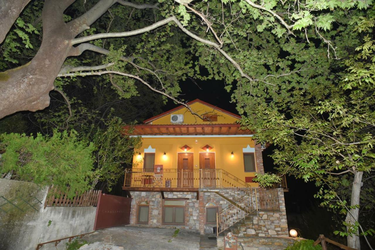 Santa Marina Guesthouse Káto Loutrákion Dış mekan fotoğraf