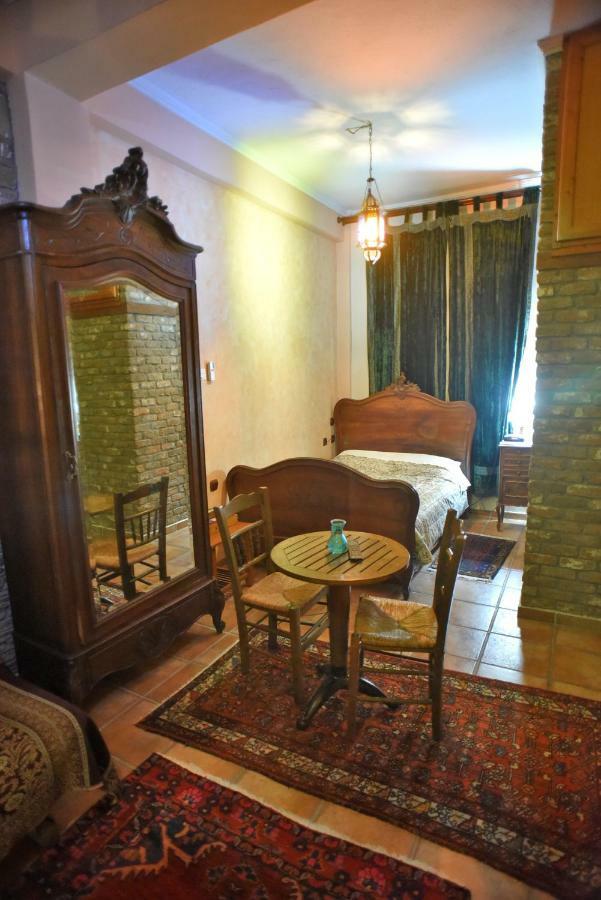 Santa Marina Guesthouse Káto Loutrákion Dış mekan fotoğraf
