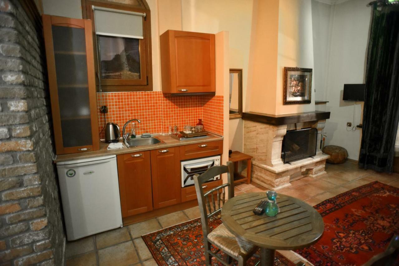 Santa Marina Guesthouse Káto Loutrákion Dış mekan fotoğraf