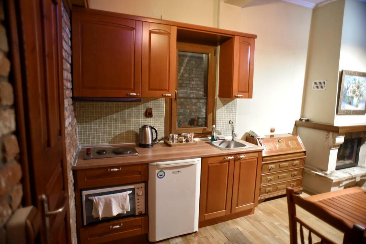 Santa Marina Guesthouse Káto Loutrákion Dış mekan fotoğraf