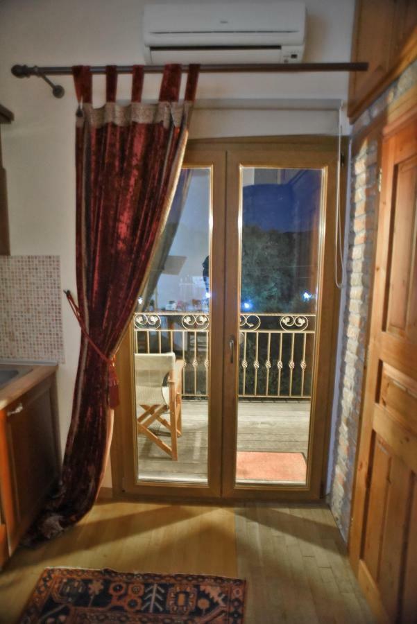 Santa Marina Guesthouse Káto Loutrákion Dış mekan fotoğraf