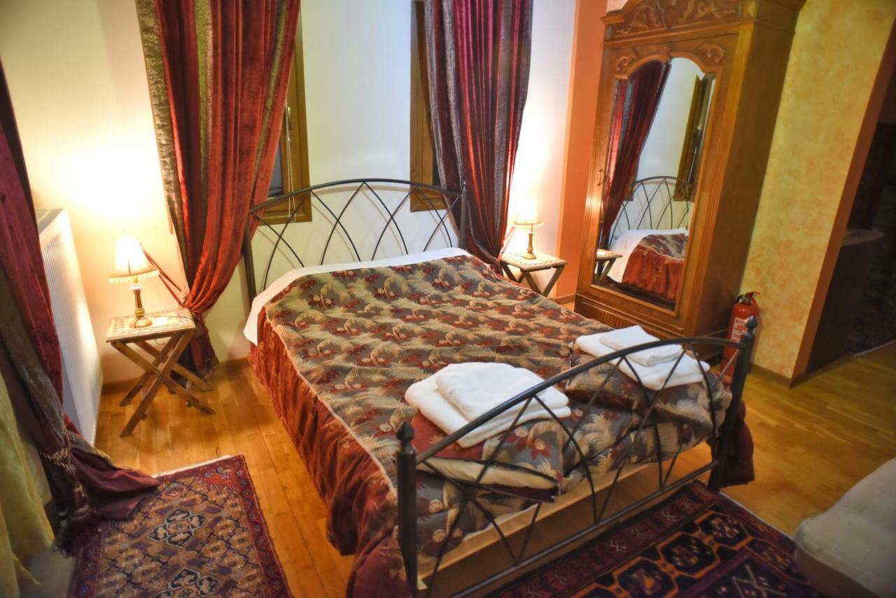 Santa Marina Guesthouse Káto Loutrákion Dış mekan fotoğraf